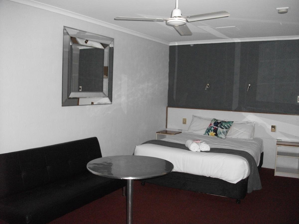 Beerwah Glasshouse Motel 외부 사진