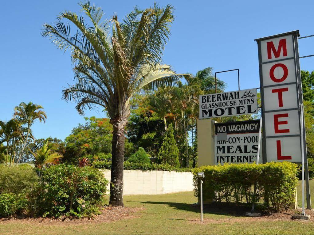Beerwah Glasshouse Motel 외부 사진