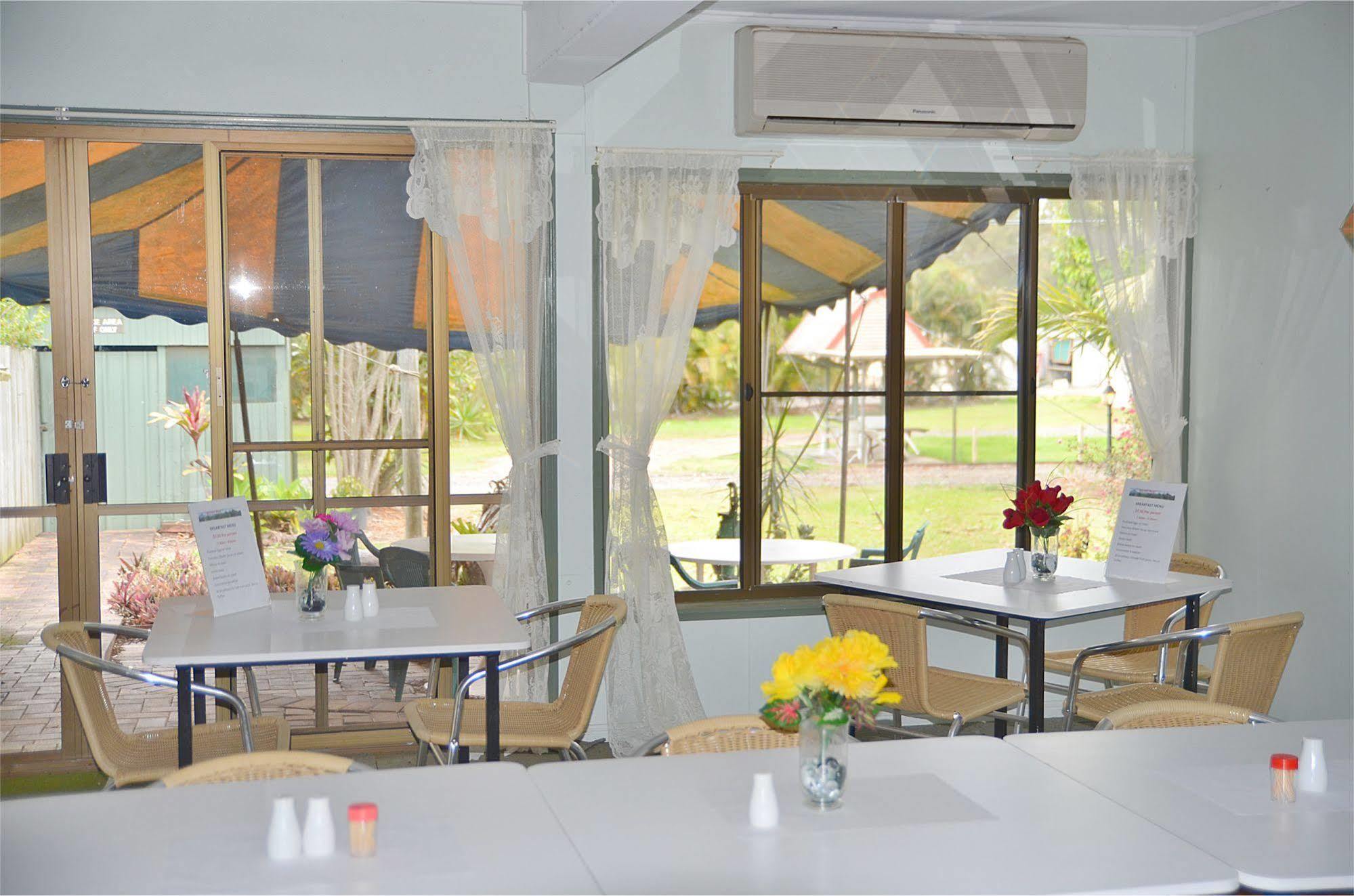 Beerwah Glasshouse Motel 외부 사진