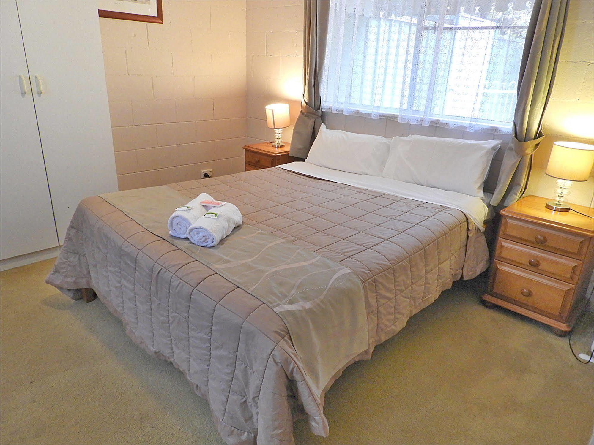 Beerwah Glasshouse Motel 외부 사진