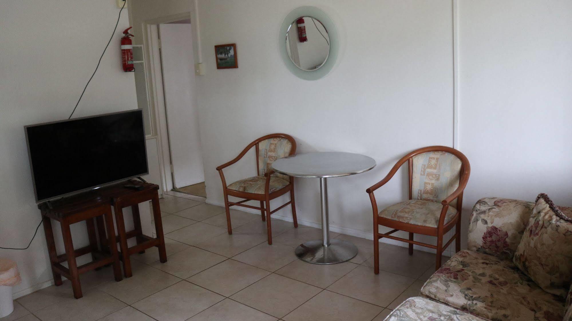 Beerwah Glasshouse Motel 외부 사진