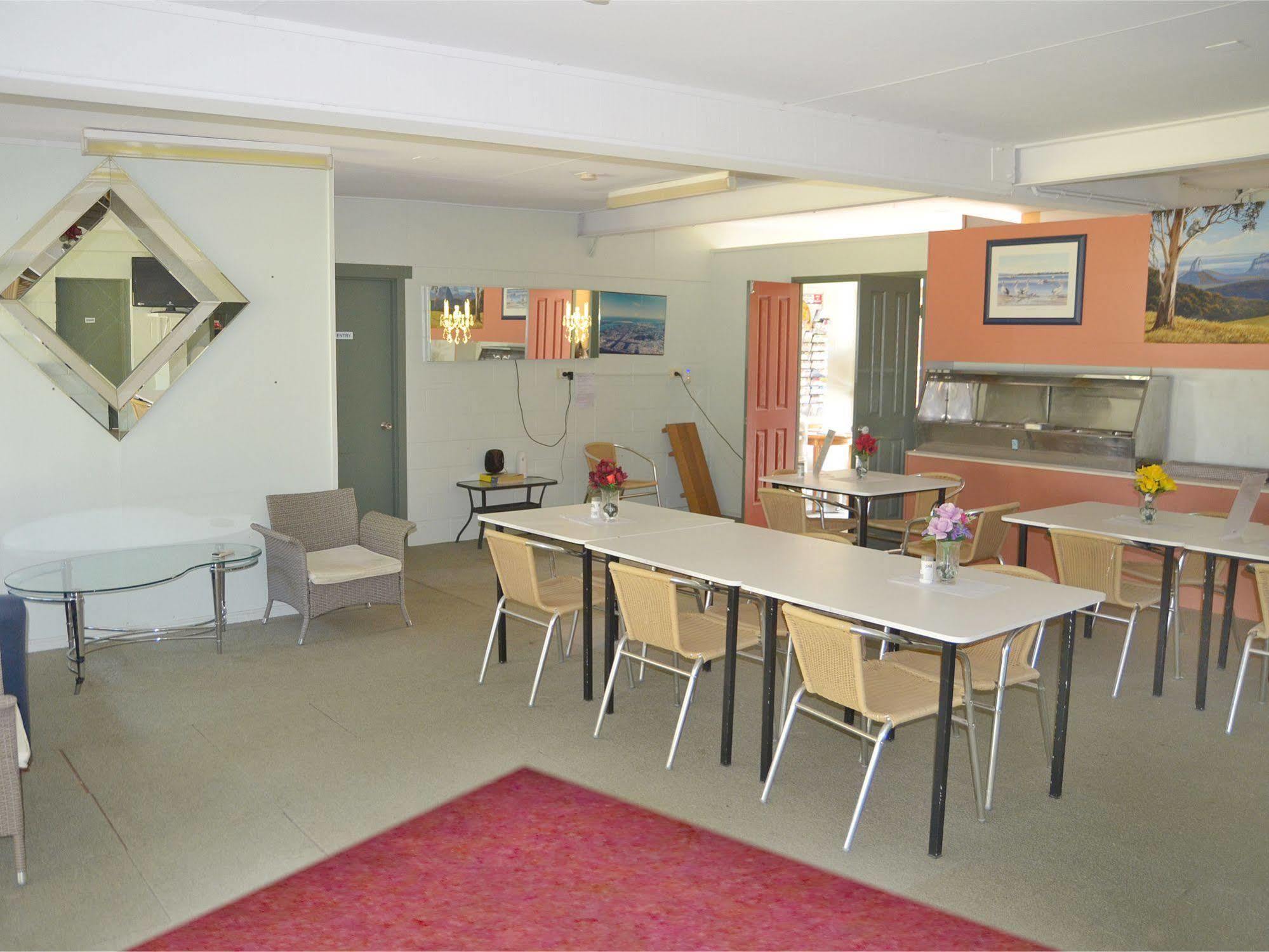 Beerwah Glasshouse Motel 외부 사진