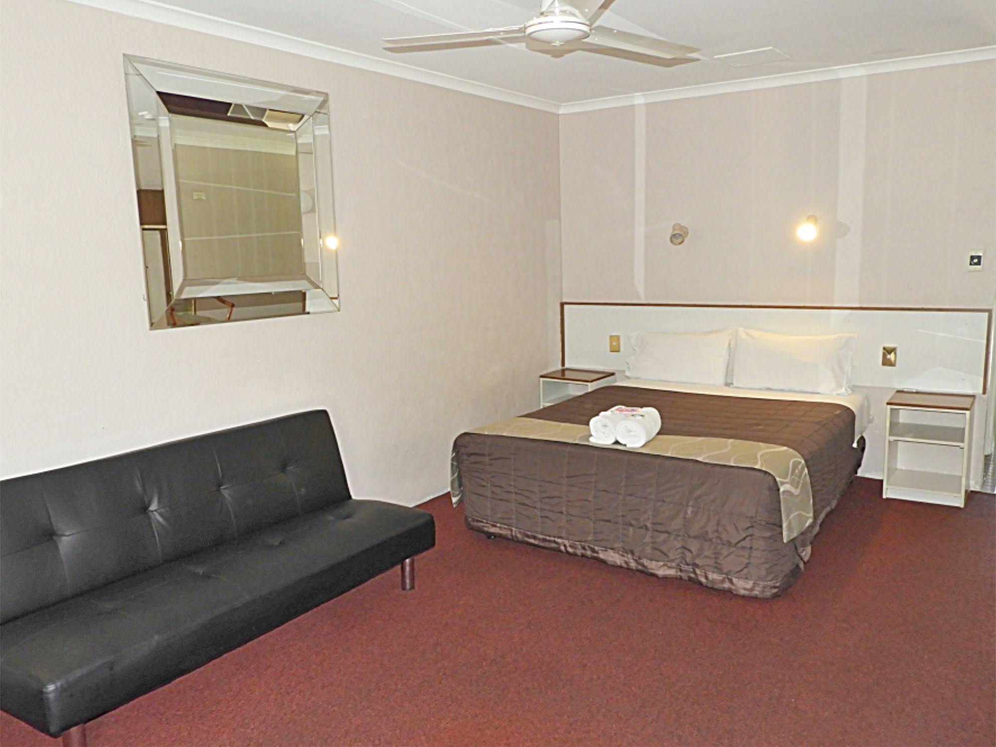 Beerwah Glasshouse Motel 외부 사진